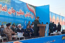 سردار شاهوار پور: تا آخرین قطره خون در دفاع از ایران ایستاده‌ایم