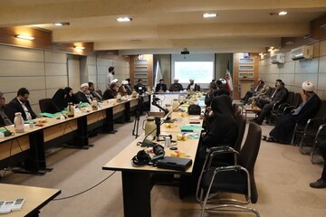 نظام اداری کشور متناسب با نظام ولایی بازتعریف شود
