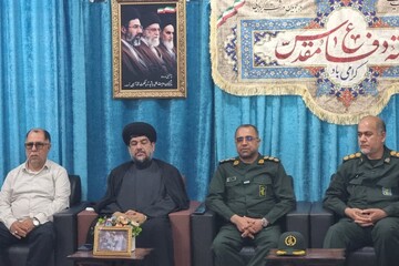  امام جمعه گناوه: دفاع مقدس گنجینه‌ای از ایمان و مقاومت ملت ایران است