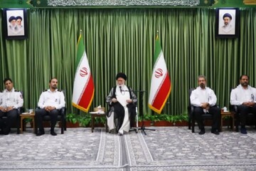 علم الهدی:مشکلات معیشتی آتش‌نشانان باید از سوی شهرداری مشهد حل شود