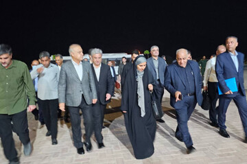 وزیر راه و شهرسازی وارد استان هرمزگان شد