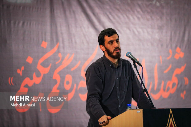 نخستین یادواره شهدای «<a href='https://sayeb.ir/tag/%d8%ac%d9%86%da%af-%d8%b1%d9%85%d8%b6%d8%a7%d9%86'></div>جنگ رمضان</a>» در حسینیه اعظم <a href='https://sayeb.ir/tag/%d8%b2%d9%86%d8%ac%d8%a7%d9%86'>زنجان</a>