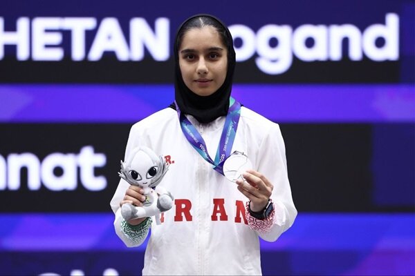 دختران ایران روز را طلایی شروع کردند؛ ووشو و روئینگ مدالها را ربودند