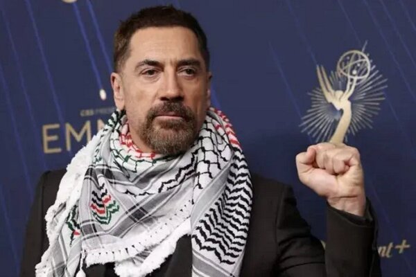خاویر باردم برای نظرات ضدفلسطینی پینک خواستار برکناری او از یونیسف شد خاویر باردم برای نظرات ضدفلسطینی پینک خواستار برکناری او از یونیسف شد