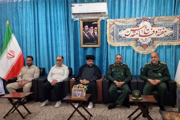  امام جمعه گناوه: دفاع مقدس گنجینه‌ای از ایمان و مقاومت ملت ایران است