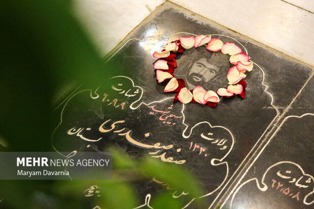 گلباران مزار شهدای دفاع مقدس در بجنورد