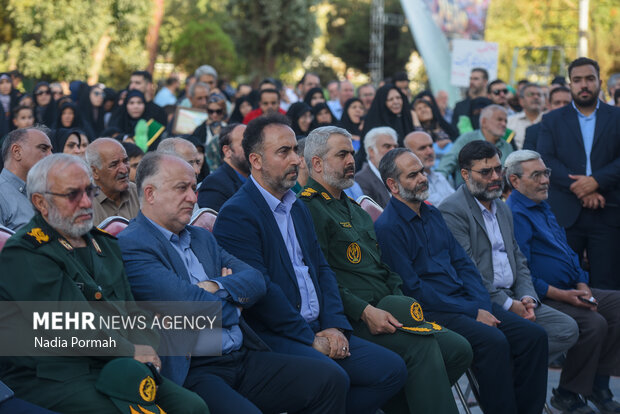 میهمانی لاله ها در کرج
