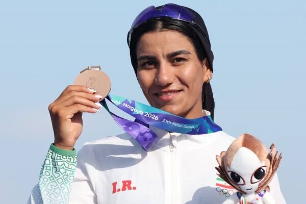 Iranian woman rower Mojallal snatches gold in Nagoya