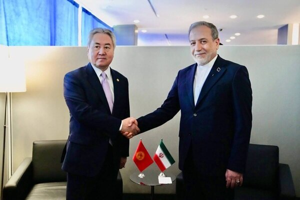 Iran FM Araghchi meets with counterparts in NY (+PHOTOS)
