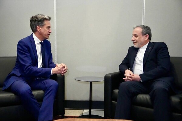 Iran FM Araghchi meets with counterparts in NY (+PHOTOS)