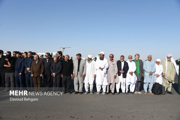 استقبال از پیکر سردار شهید ظریفی در <a href='https://sayeb.ir/tag/%d9%81%d8%b1%d9%88%d8%af%da%af%d8%a7%d9%87-%d9%85%d8%b4%d9%87%d8%af'></div>فرودگاه <a href='https://sayeb.ir/tag/%d9%85%d8%b4%d9%87%d8%af'>مشهد</a></a>
