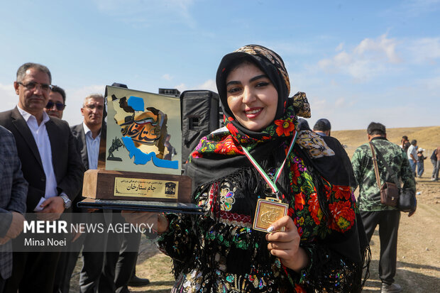 جشنواره فرهنگی ورزشی جام <a href='https://sayeb.ir/tag/%d8%b3%d8%aa%d8%a7%d8%b1%d8%ae%d8%a7%d9%86'></div>ستارخان</a> در ورزقان