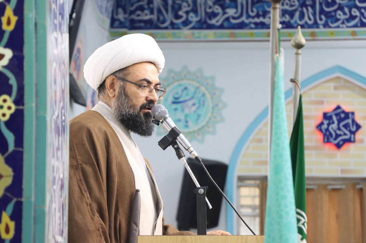 امام جمعه لنگرود: مسئولان برای رفع مشکلات معیشتی مردم تلاش کنند امام جمعه لنگرود: مسئولان برای رفع مشکلات معیشتی مردم تلاش کنند