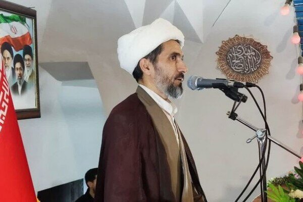 مشرفی: هر ایرانی در سنگر خدمت میتواند مقابل تهدیدهای دشمن بایستد مشرفی: هر ایرانی در سنگر خدمت میتواند مقابل تهدیدهای دشمن بایستد