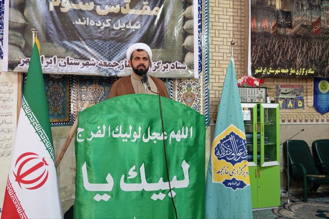 امام جمعه موقت ایرانشهر: دشمن به دنبال نفوذ فرهنگی در مدارس است