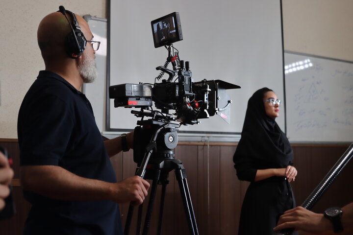 «رستا» آماده نمایش شد؛ چالش‌های یک روز از زندگی مترجم ناشنوایان
