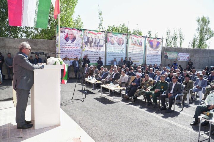 سرمست: آموزش و مدرسه مبنای توسعه و تربیت نیروی انسانی است