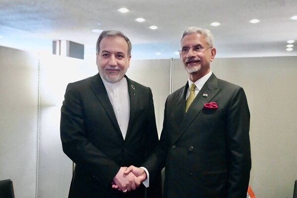 تاکید عراقچی بر مسئولیت جامعه جهانی برای پاسخگو کردن آمریکا تاکید عراقچی بر مسئولیت جامعه جهانی برای پاسخگو کردن آمریکا