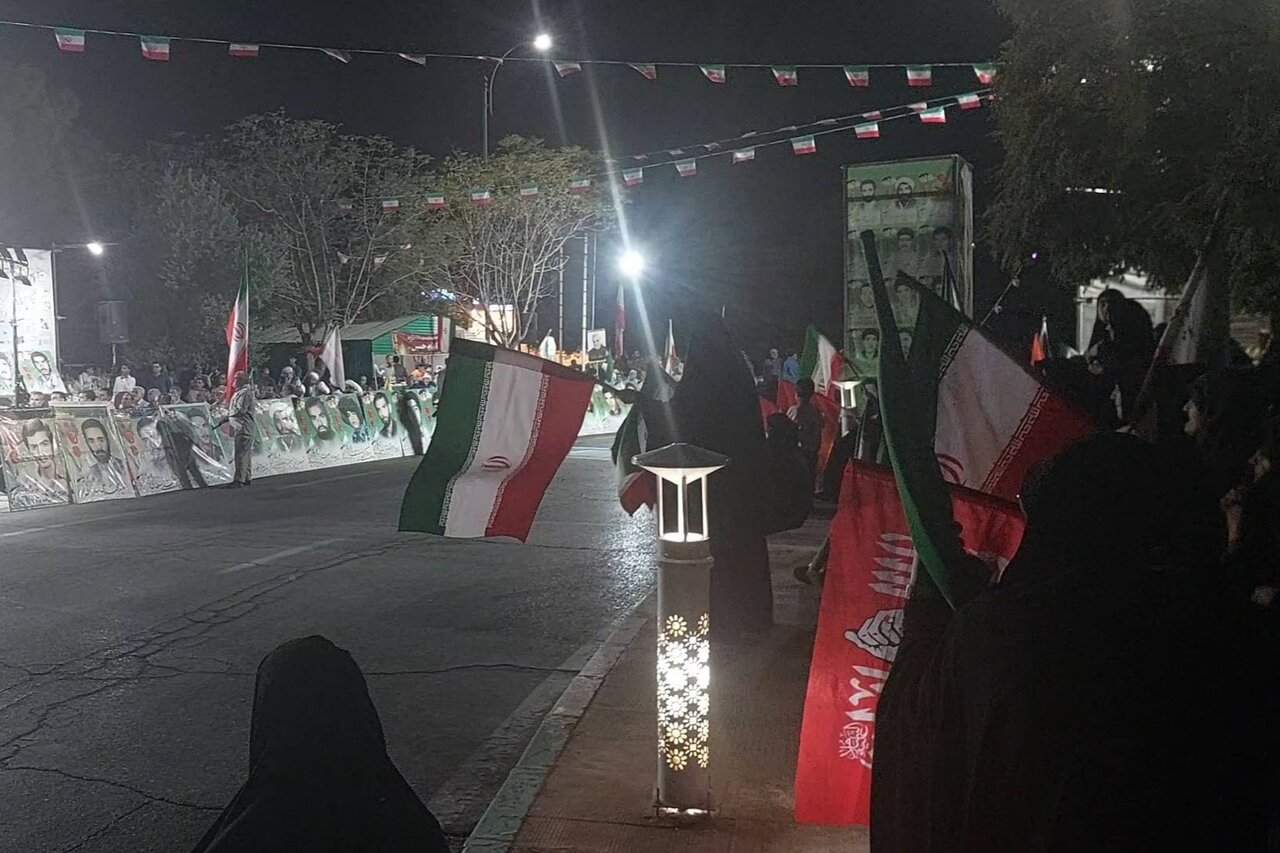 یادواره شهدای دفاع مقدس «از خاکریز تا میدان» در یزد