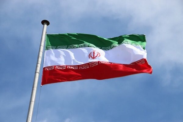 آیین اهتزار پرچم در دانشگاه های سراسر کشور برپا می شود