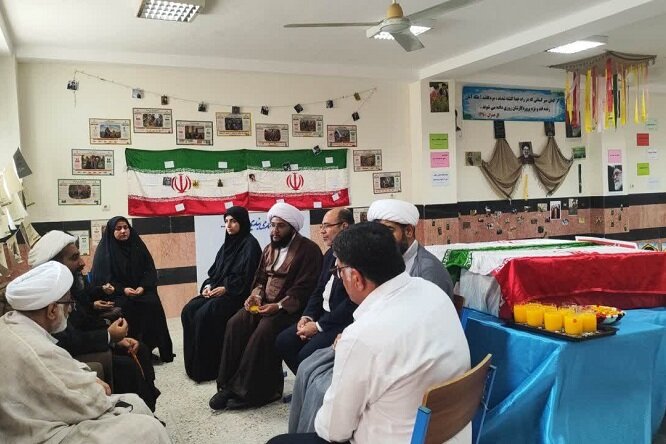تحلیل بحران: نمایشگاه هفته دفاع مقدس در دبیرستان صدرای کنگان افتتاح شد | مهر - کد 8fc4