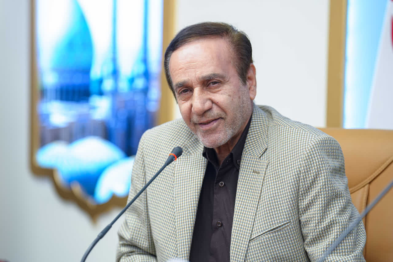 گلریز: موسیقی فاخر می‌تواند نسل جوان را با ارزش‌ها همراه کند