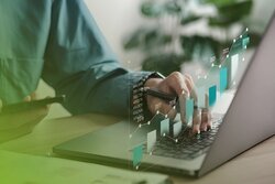 فعالیت ۱۸ رایزن بازرگانی ایران در کشورهای هدف صادراتی
