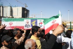 حضور پرشور مشهدی ها در مراسم تشییع پیکر مطهر سردار حسین ظریفی