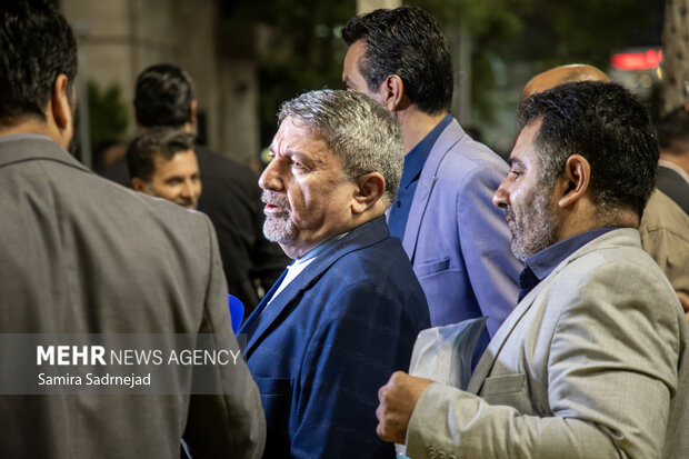 استقبال از بازگشت رییس جمهور از <a href='https://sayeb.ir/tag/%d9%86%db%8c%d9%88%db%8c%d9%88%d8%b1%da%a9'></div>نیویورک</a>