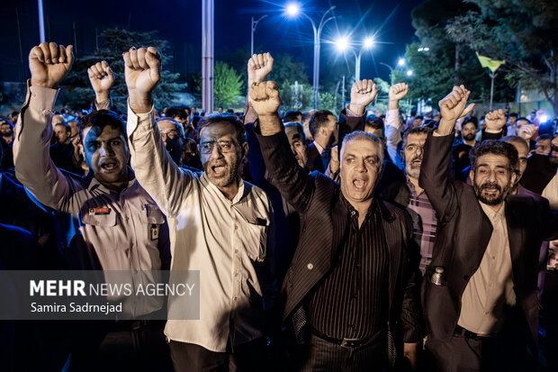 استقبال از  بازگشت رییس جمهور از <a href='https://sayeb.ir/tag/%d9%86%db%8c%d9%88%db%8c%d9%88%d8%b1%da%a9'></div>نیویورک</a>