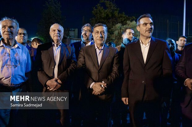 استقبال از  بازگشت رییس جمهور از <a href='https://sayeb.ir/tag/%d9%86%db%8c%d9%88%db%8c%d9%88%d8%b1%da%a9'></div>نیویورک</a>