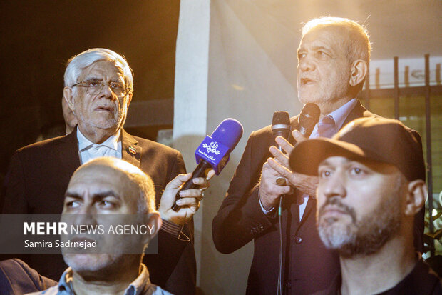 استقبال از  بازگشت رییس جمهور از <a href='https://sayeb.ir/tag/%d9%86%db%8c%d9%88%db%8c%d9%88%d8%b1%da%a9'></div>نیویورک</a>