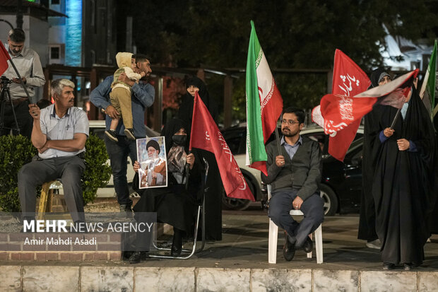 مراسم وداع با پیکر مطهر سردار <a href='https://sayeb.ir/tag/%d8%b4%d9%87%db%8c%d8%af'></div>شهید</a> «حسین ظریفی» در اجتماعات شبانه <a href='https://sayeb.ir/tag/%d9%85%d8%b4%d9%87%d8%af'>مشهد</a>