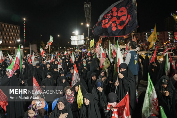 مراسم وداع با پیکر مطهر سردار <a href='https://sayeb.ir/tag/%d8%b4%d9%87%db%8c%d8%af'></div>شهید</a> «حسین ظریفی» در اجتماعات شبانه <a href='https://sayeb.ir/tag/%d9%85%d8%b4%d9%87%d8%af'>مشهد</a>