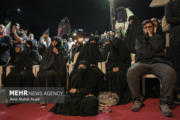 مراسم وداع با پیکر مطهر سردار <a href='https://sayeb.ir/tag/%d8%b4%d9%87%db%8c%d8%af'></div>شهید</a> «حسین ظریفی» در اجتماعات شبانه <a href='https://sayeb.ir/tag/%d9%85%d8%b4%d9%87%d8%af'>مشهد</a>