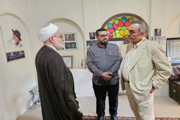 تأکید نماینده ولیفقیه در کردستان بر حمایت از استعدادهای جوان هنری