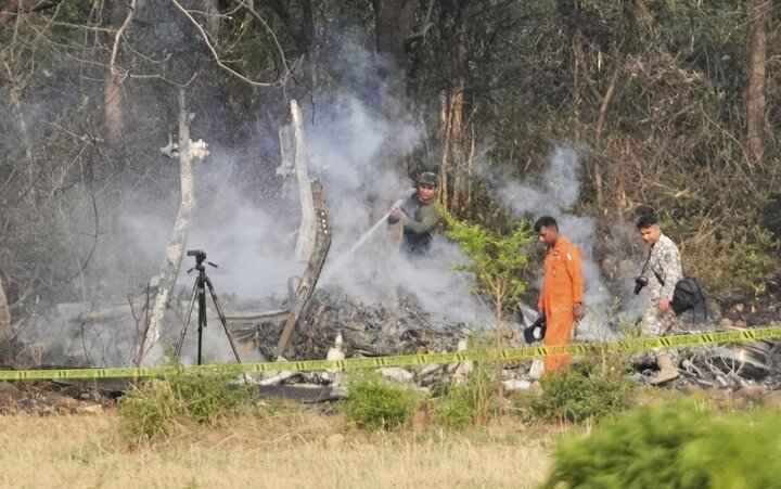 4 killed in helicopter crash near Montreal, Canada: report