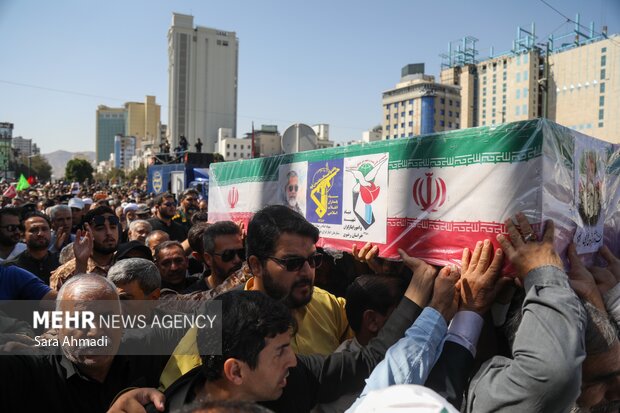 تشییع پیکر شهید «حسین ظریفی» در مشهد