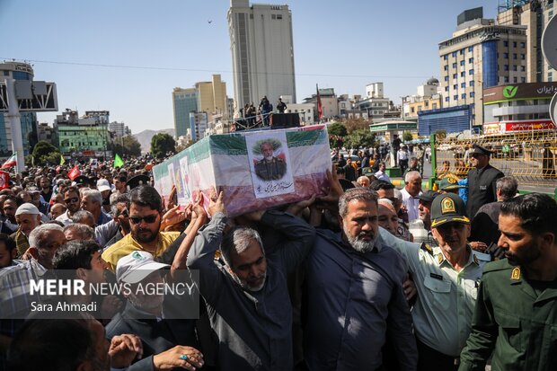 حضور علما و مسئولان سیستان و بلوچستان در مراسم تشییع سردار ظریفی