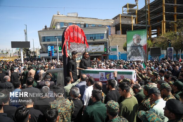 تشییع پیکر شهید «حسین ظریفی» در مشهد