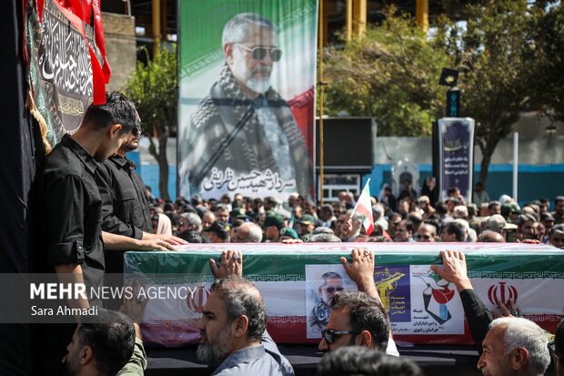 تشییع پیکر شهید «حسین ظریفی» در مشهد