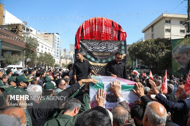 تشییع پیکر شهید «حسین ظریفی» در مشهد
