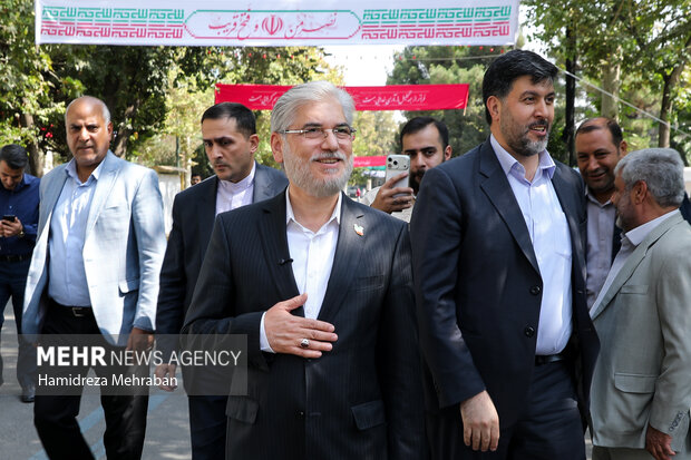 مراسم روز پرچم و آغاز سال تحصیلی <a href='https://sayeb.ir/tag/%d8%af%d8%a7%d9%86%d8%b4%da%af%d8%a7%d9%87-%d8%aa%d9%87%d8%b1%d8%a7%d9%86'></div>دانشگاه تهران</a>