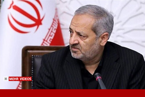 کاظمی: معلم فقط درس نمی‌دهد، انسان می‌سازد