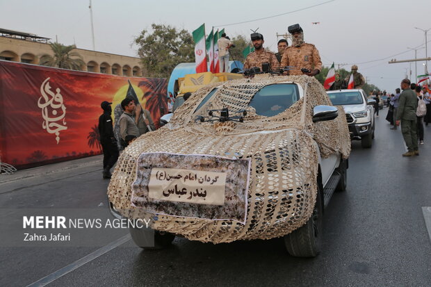 رزمایش <a href='https://sayeb.ir/tag/%d8%ac%d8%a7%d9%86%d9%81%d8%af%d8%a7'></div>جانفدا</a>یان ایران در <a href='https://sayeb.ir/tag/%d8%a8%d9%86%d8%af%d8%b1%d8%b9%d8%a8%d8%a7%d8%b3'>بندرعباس</a>
