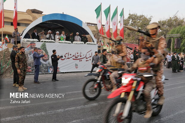 رزمایش <a href='https://sayeb.ir/tag/%d8%ac%d8%a7%d9%86%d9%81%d8%af%d8%a7'></div>جانفدا</a>یان ایران در <a href='https://sayeb.ir/tag/%d8%a8%d9%86%d8%af%d8%b1%d8%b9%d8%a8%d8%a7%d8%b3'>بندرعباس</a>