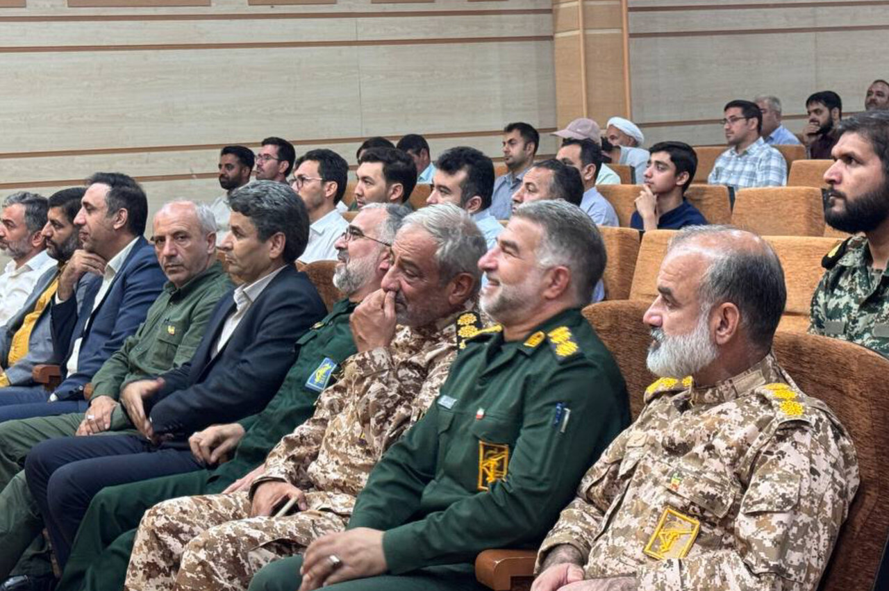 یادواره شهدای فرهنگی و دانش‌آموزی گنبدکاووس برگزار شد