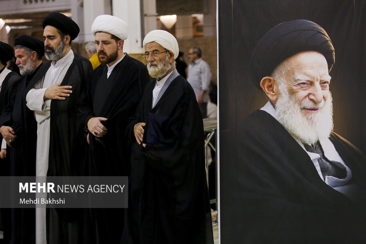 بزرگداشت آیت‌الله شبیری زنجانی از سوی نهادهای حوزوی در قم