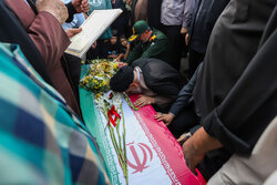 پیکر شهید عباس آقایی در قم تشییع می شود