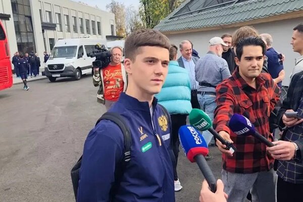 هافبک روسیه: ایران در خط دفاع خوب است؛ امیدوارم بازی آسانی نباشد